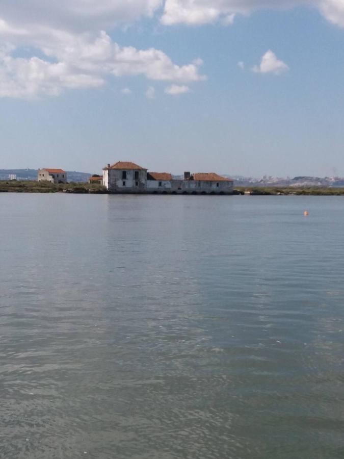 Casa Do Rio - Riverside House Seixal  Dış mekan fotoğraf